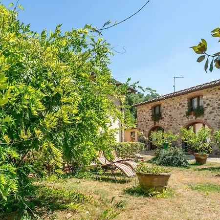 Cozy In With Kitchen Apartment Molino del Piano