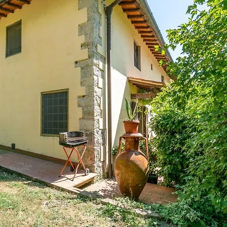 Cozy Apartment In Molino Del Piano Apartment Molino del Piano